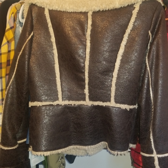 Bebe shearling oversized collar jacket size medium - Picture 7 of 7